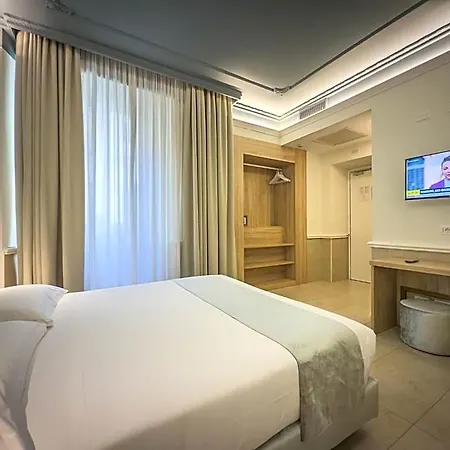 Marco Polo מלון 3*